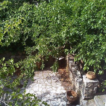 Mariolata Vintage Stone Villa - 4 Season Escape المظهر الخارجي الصورة