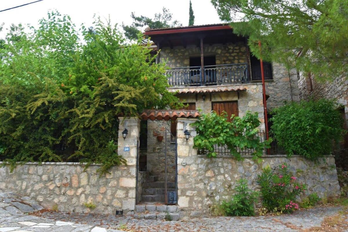 Mariolata Vintage Stone Villa - 4 Season Escape المظهر الخارجي الصورة