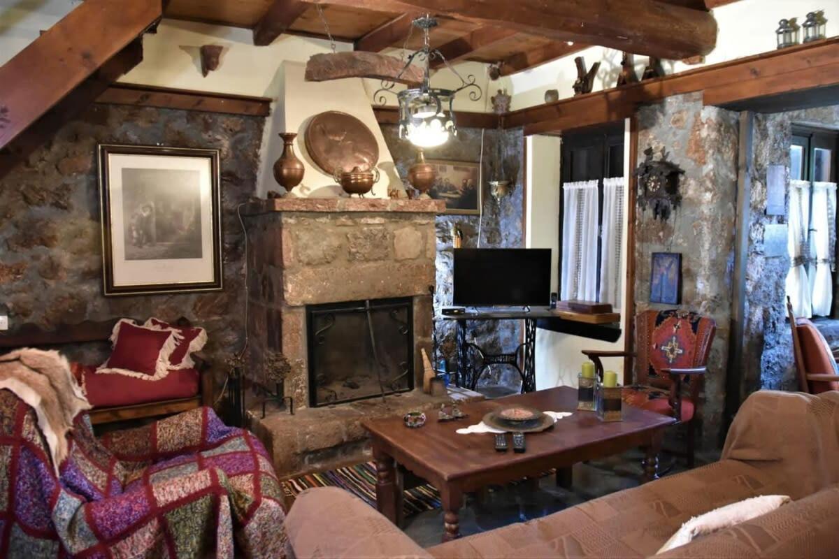 Mariolata Vintage Stone Villa - 4 Season Escape المظهر الخارجي الصورة