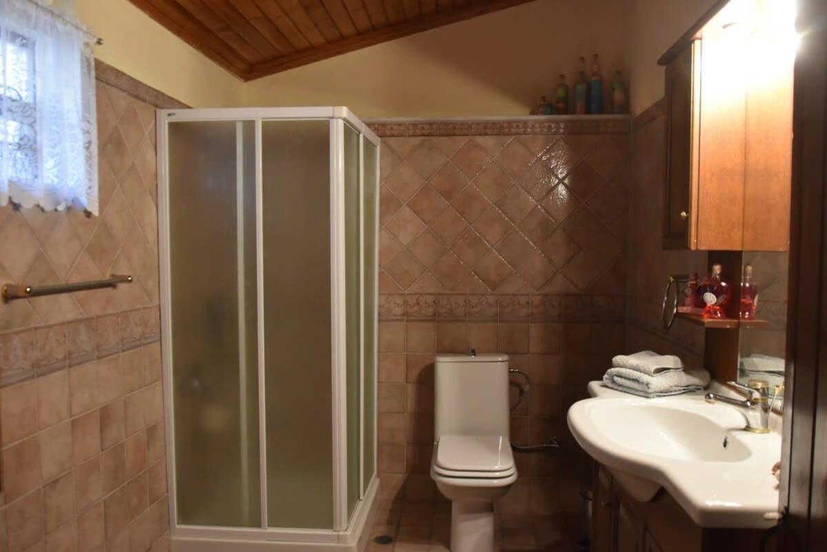 Mariolata Vintage Stone Villa - 4 Season Escape المظهر الخارجي الصورة